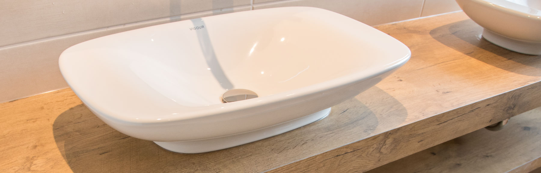 Badezimmer Waschtisch vom Möbelschreiner